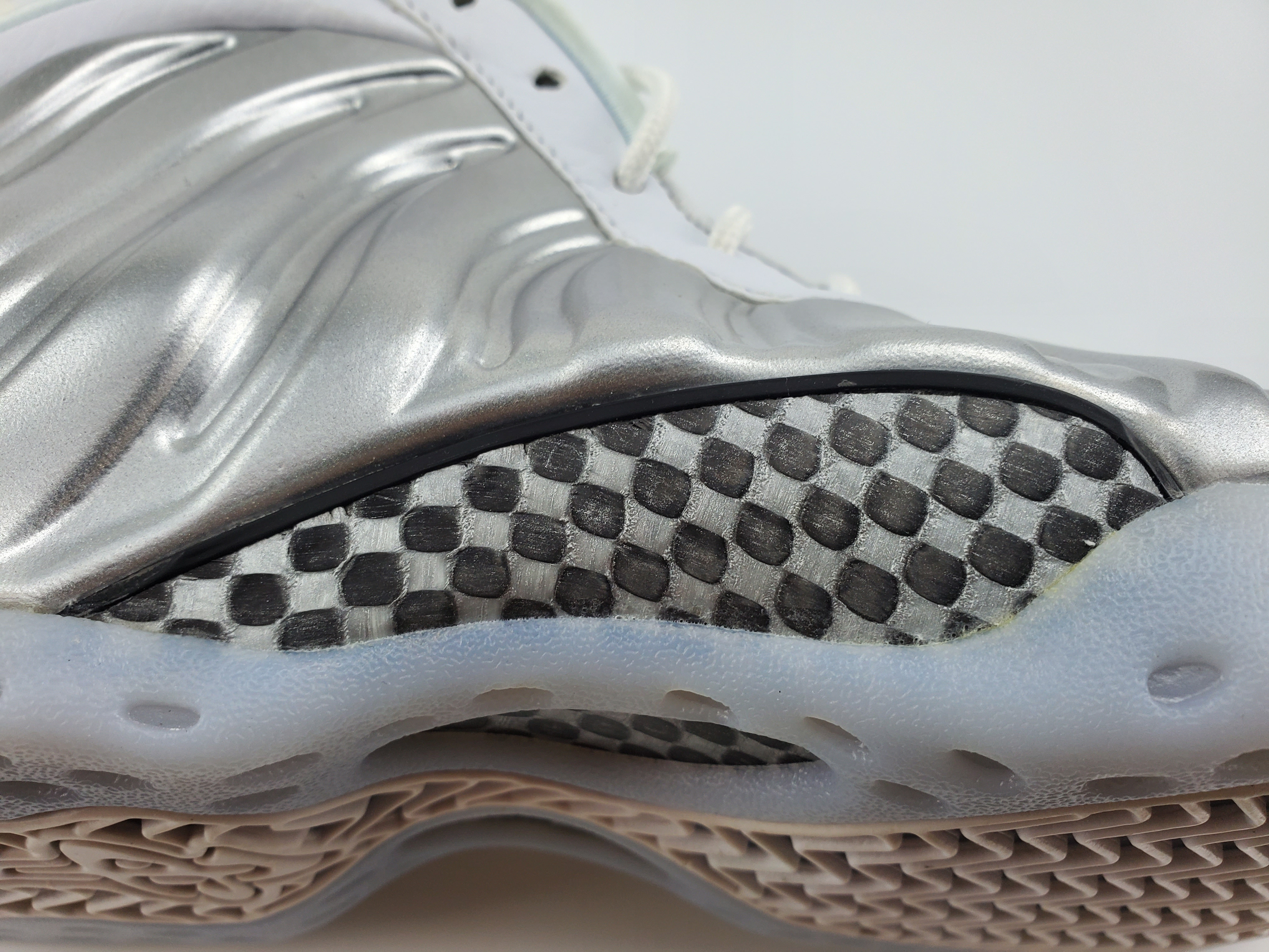 Air Foamposite One Chrome White