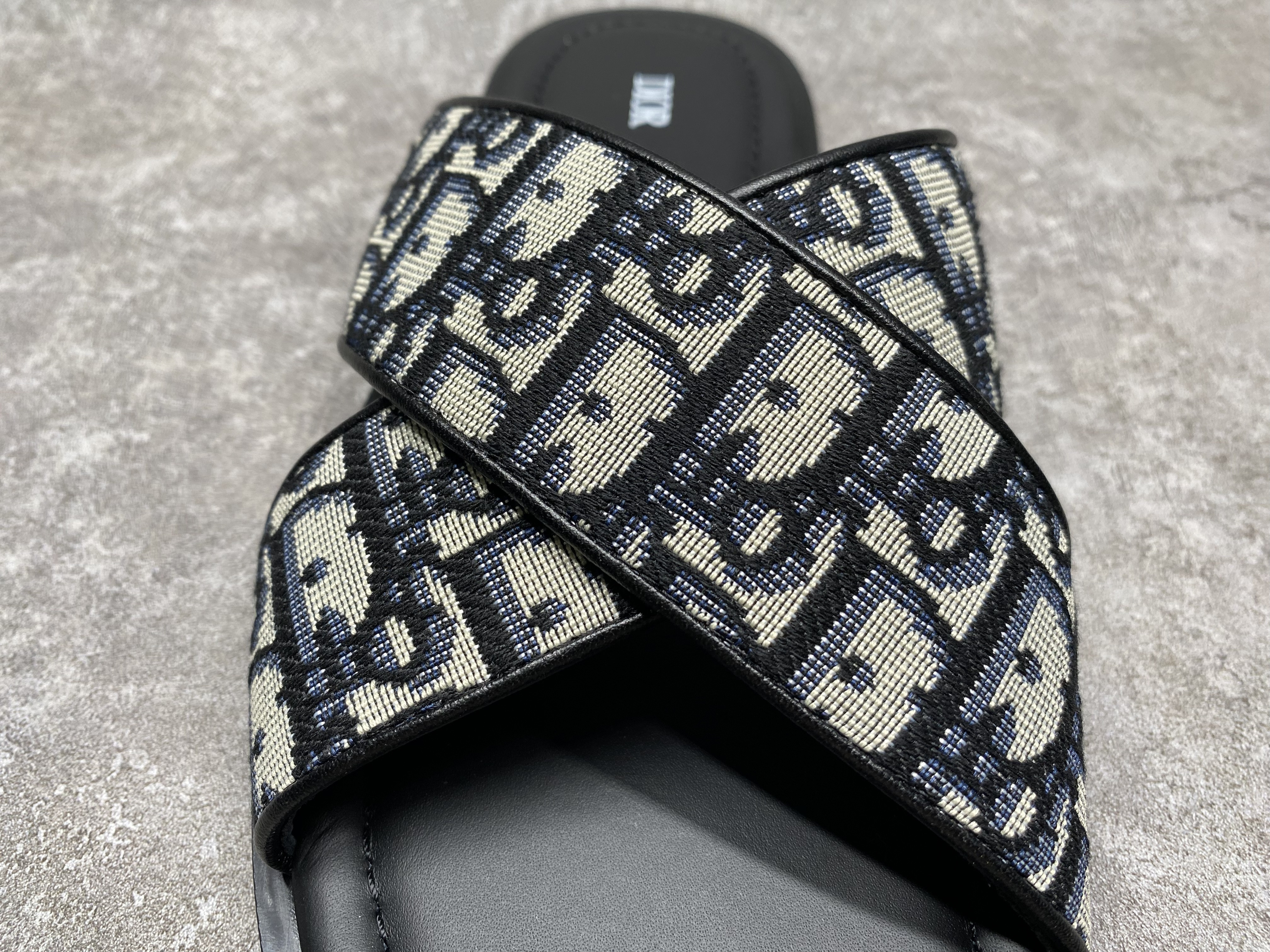 UA D*0r Alias Sandal