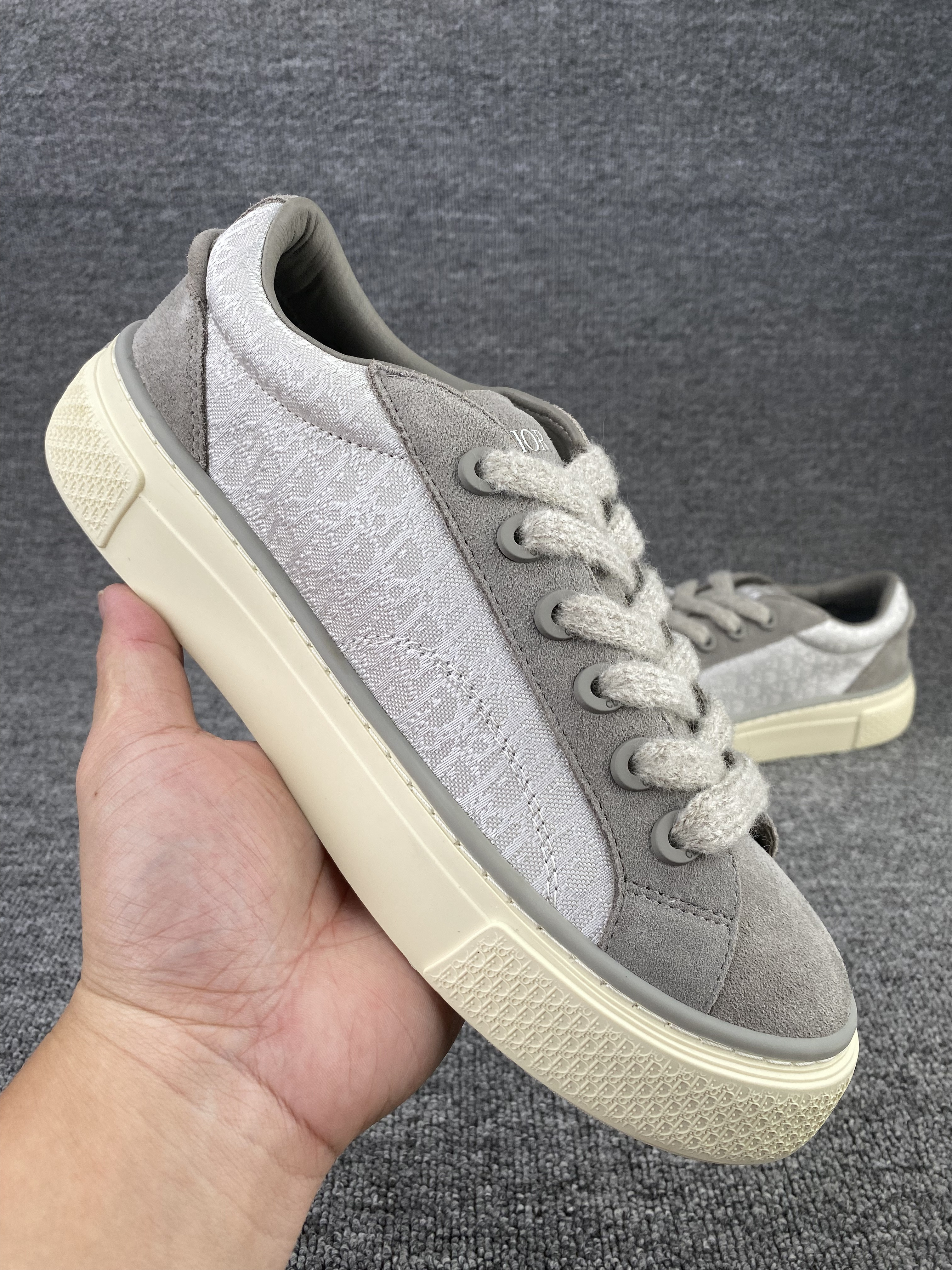 UA D*0r B33 Sneaker
