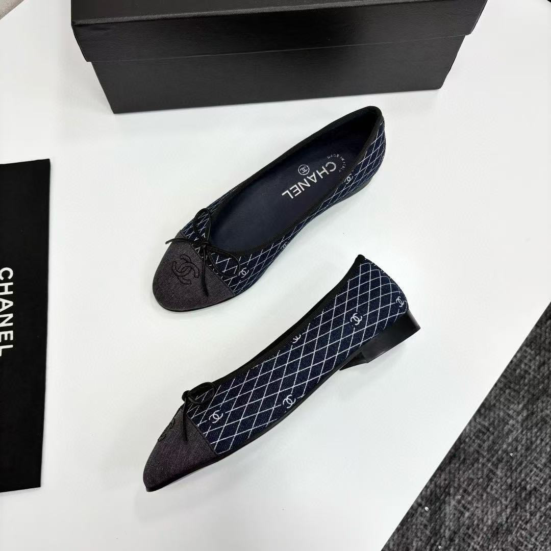 UA Ch*el BALLET FLATS