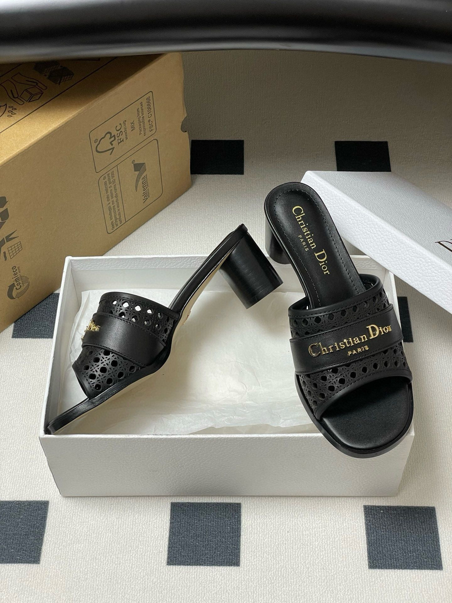 UA D*0r D-Lane Heeled Slide