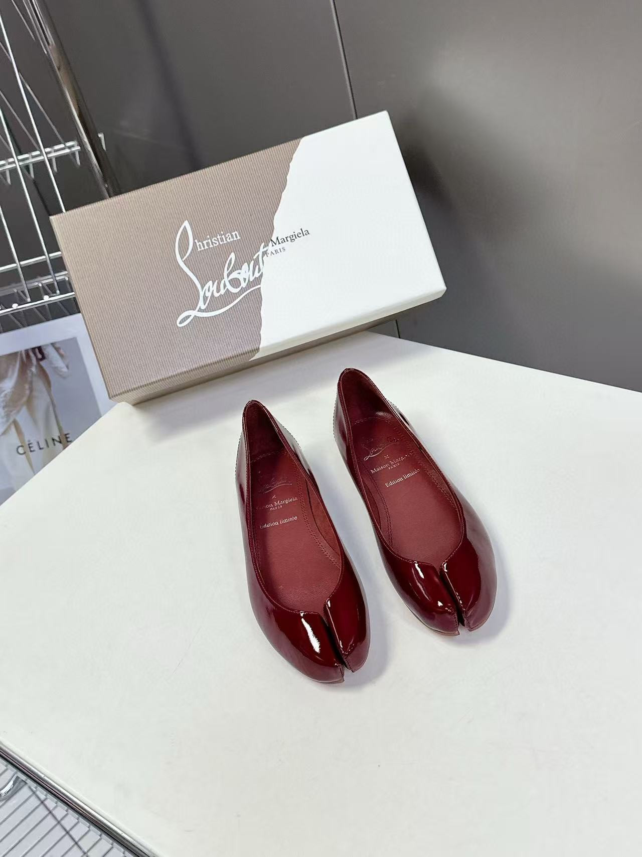 UA Ch**an Louboutin Marlougiela Ballerinas Patent calf leather