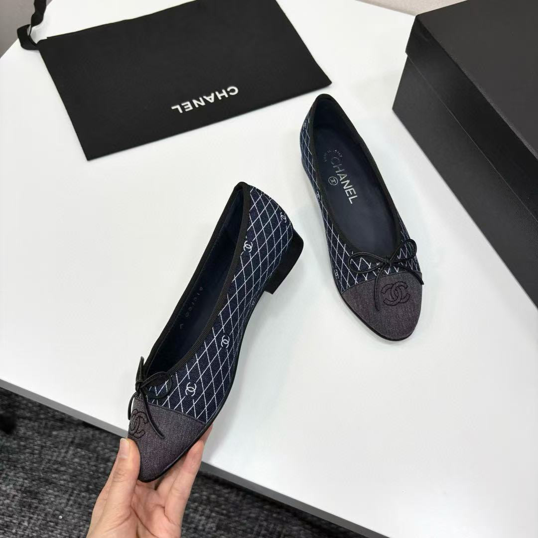 UA Ch*el BALLET FLATS