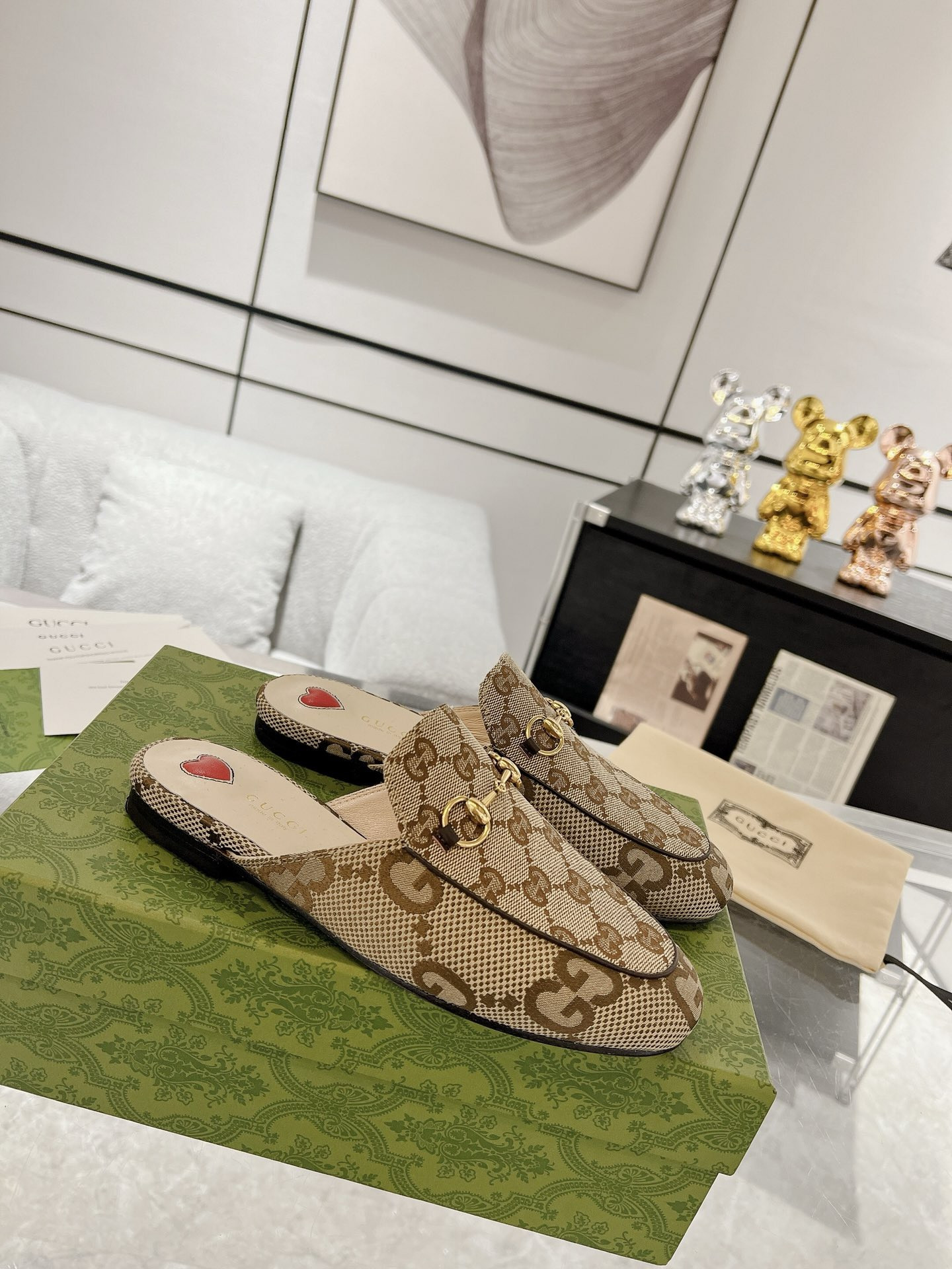 UA G*u*i PRINCETOWN SLIPPER