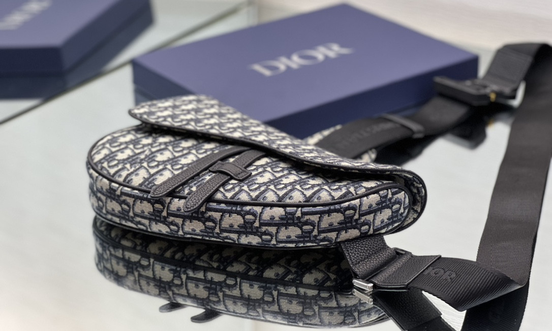 D*0r Saddle Bag Beige and Black D*0r Oblique Jacquard  26 x 19 x 4.5 CM