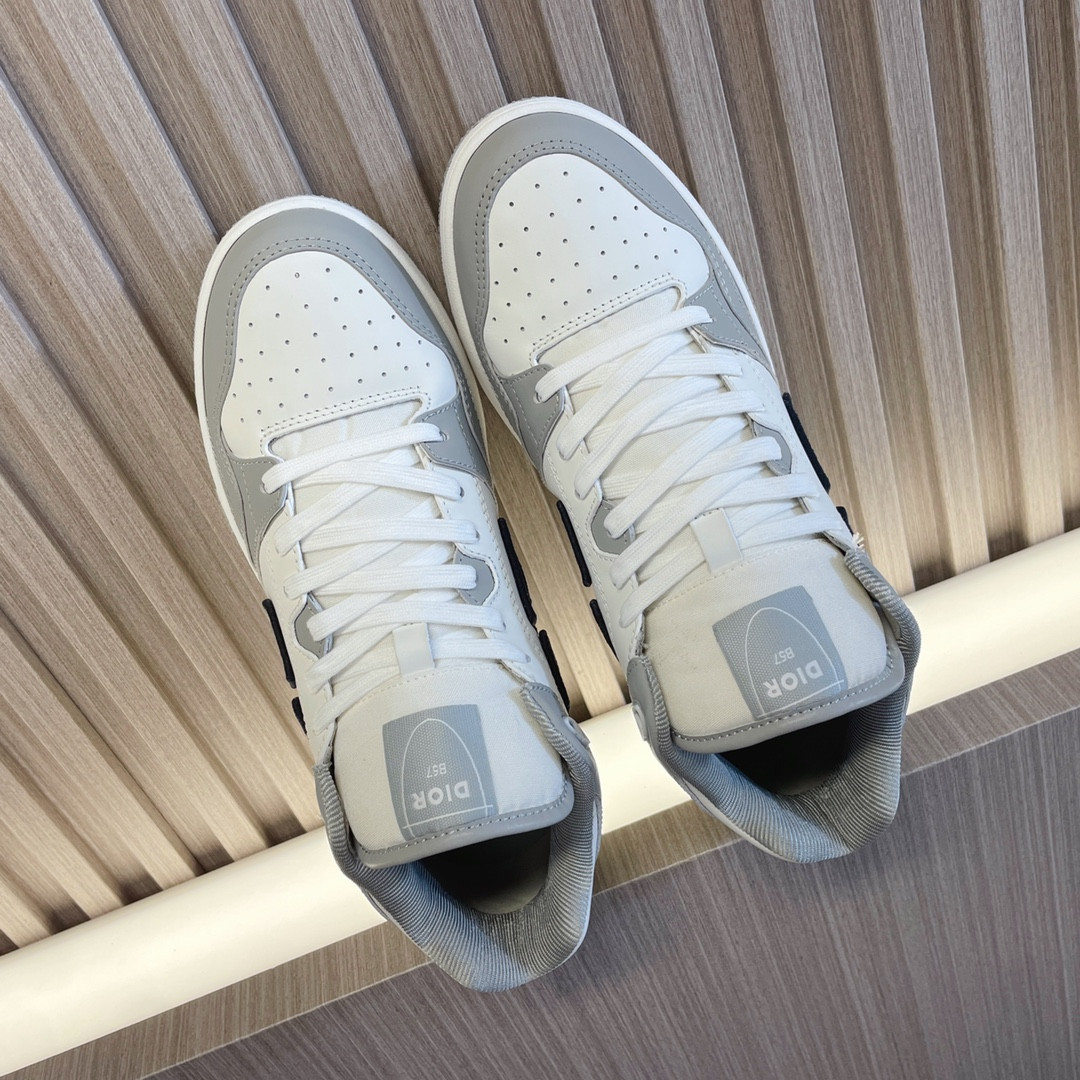 UA D*0r B57 Mid-Top Sneaker Gray and White