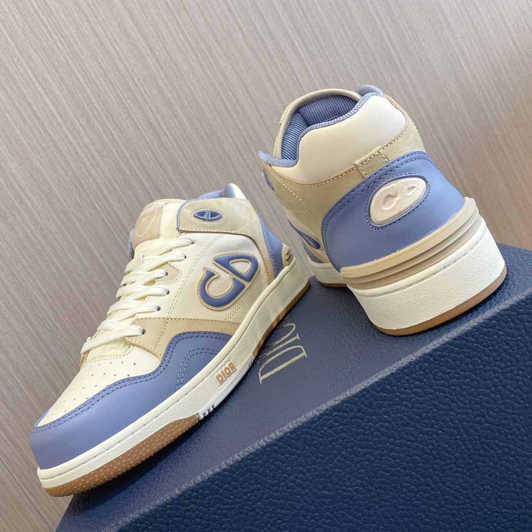 UA D*0r B57 Mid-Top Sneaker