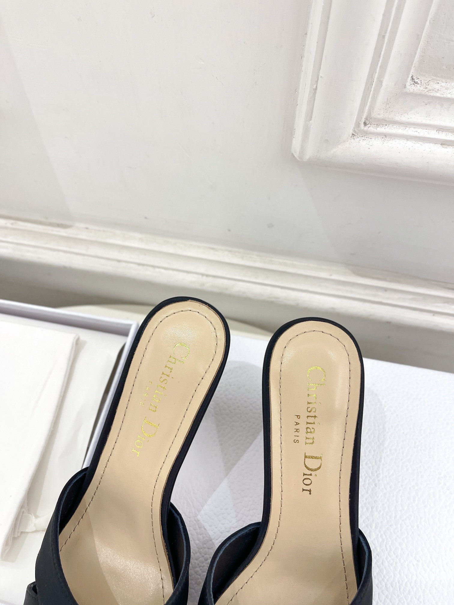 UA D*0r Tribales Heeled Slide