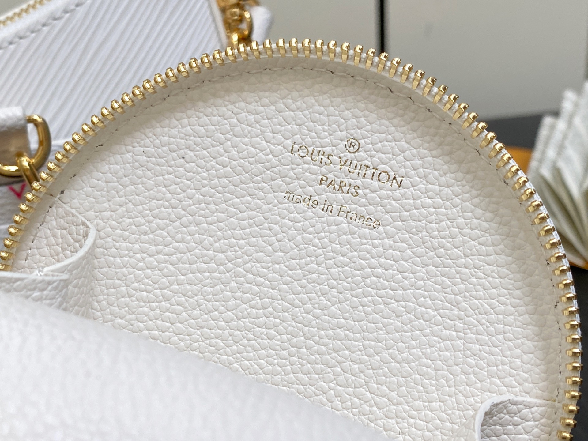 LV x TM MARELLINI M13100 19 x 13.5 x 6.5CM