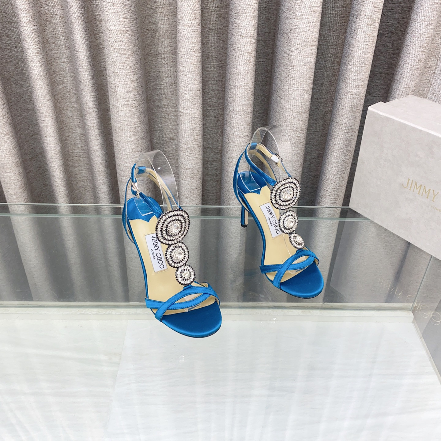 UA Ji*y Ch* Sandals 8.5cm